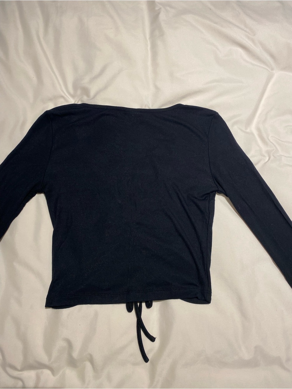 Sunday Best Navy Long-Sleeve Ruched Crop Top - Picture 3 of 3